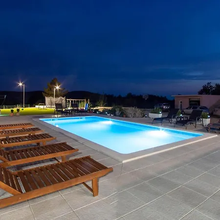 Lovely In Hébergement de vacances *